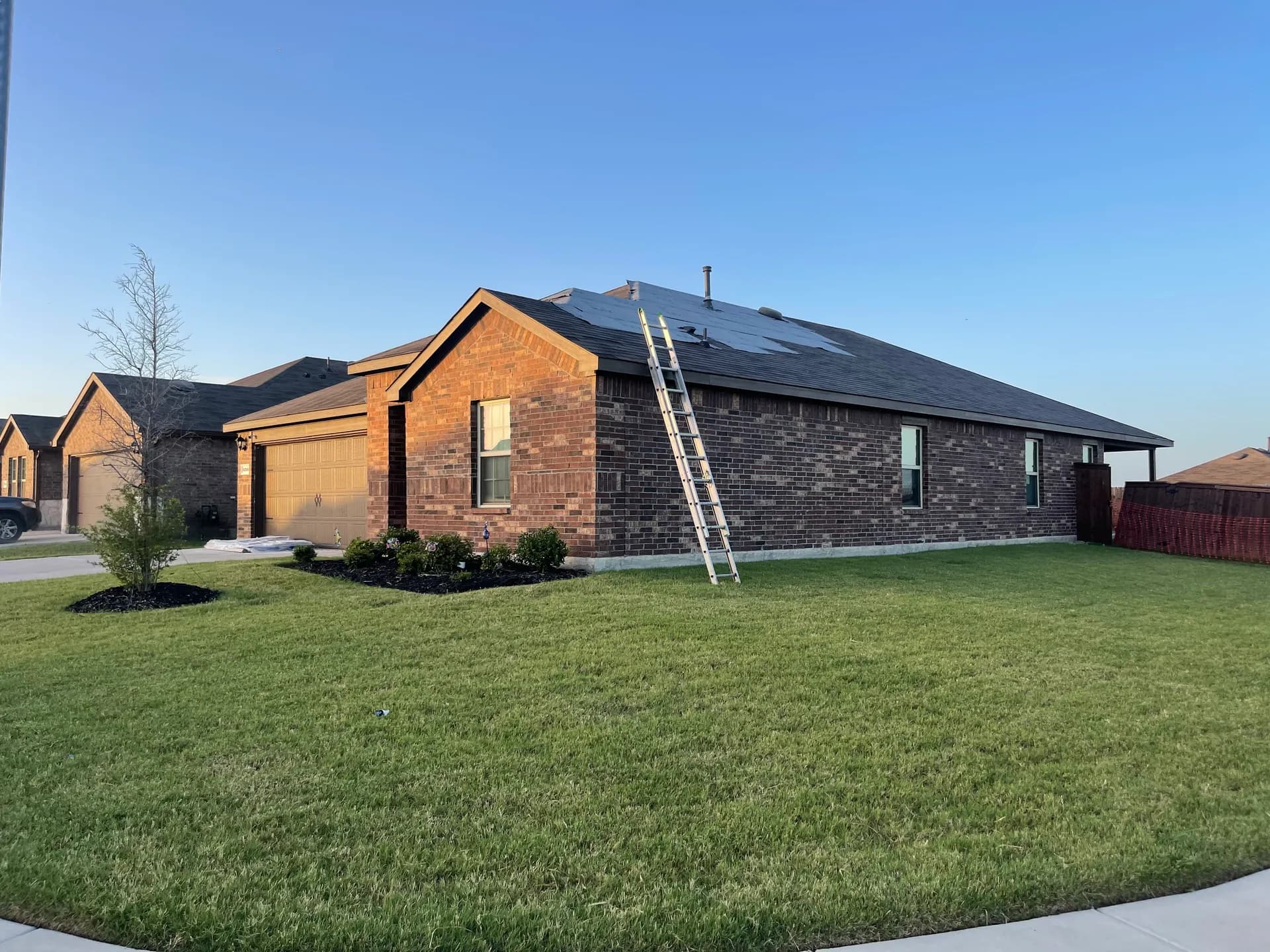 7 Signs Your DFW Roof Needs Attention Right Now